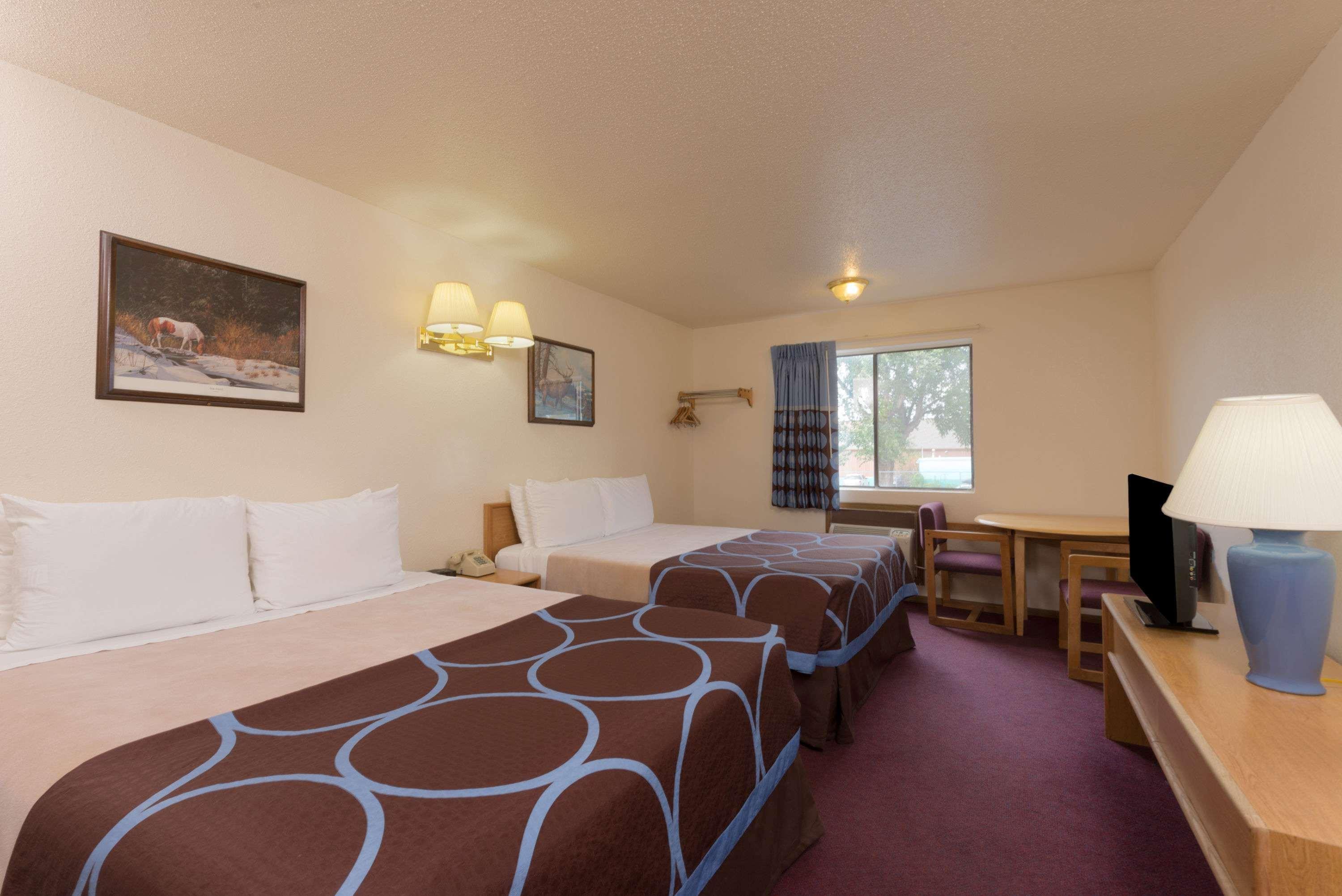 Super 8 By Wyndham Cortez/mesa Area Motel Cortez