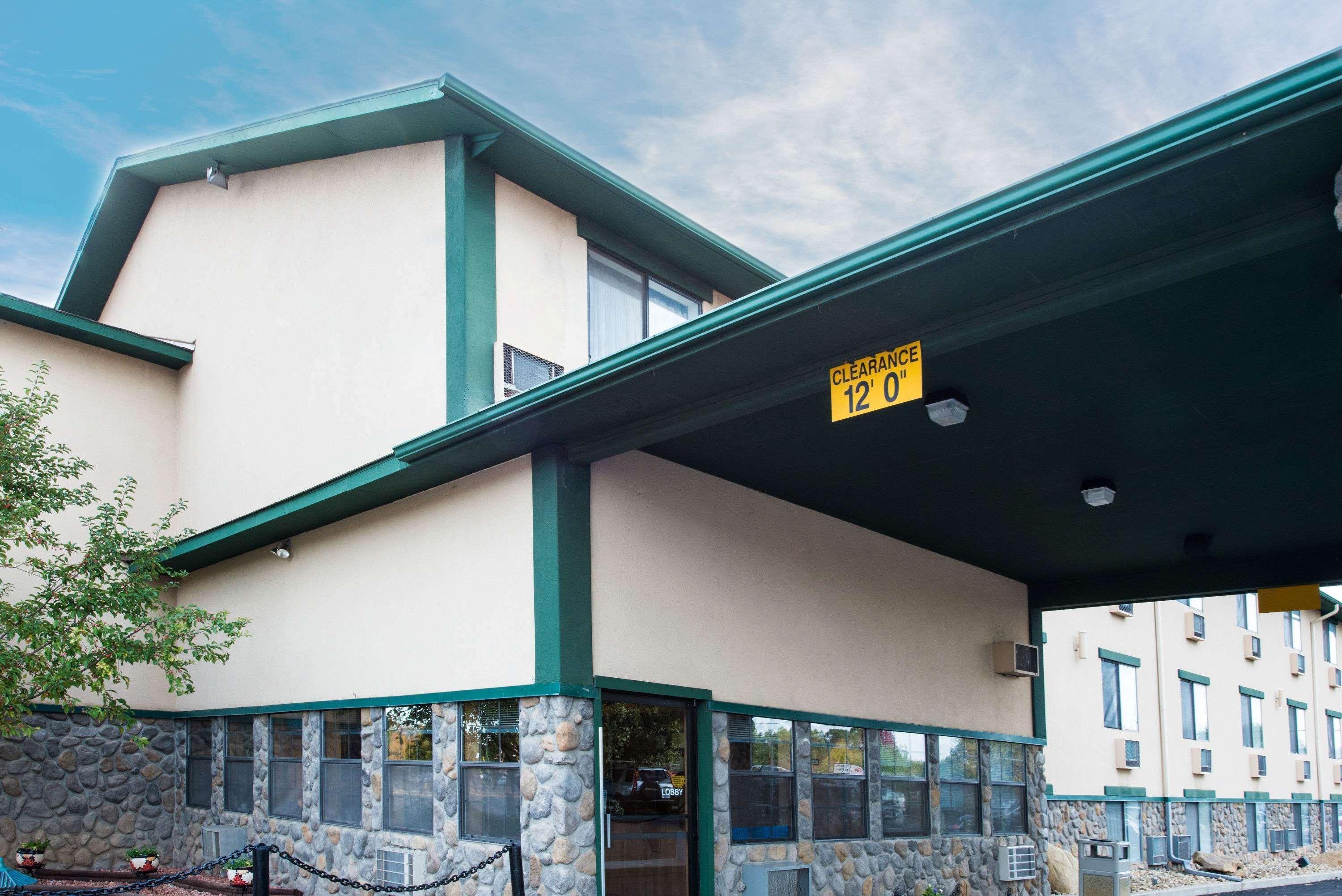 Motel Super 8 By Wyndham Cortez/mesa Area Cortez