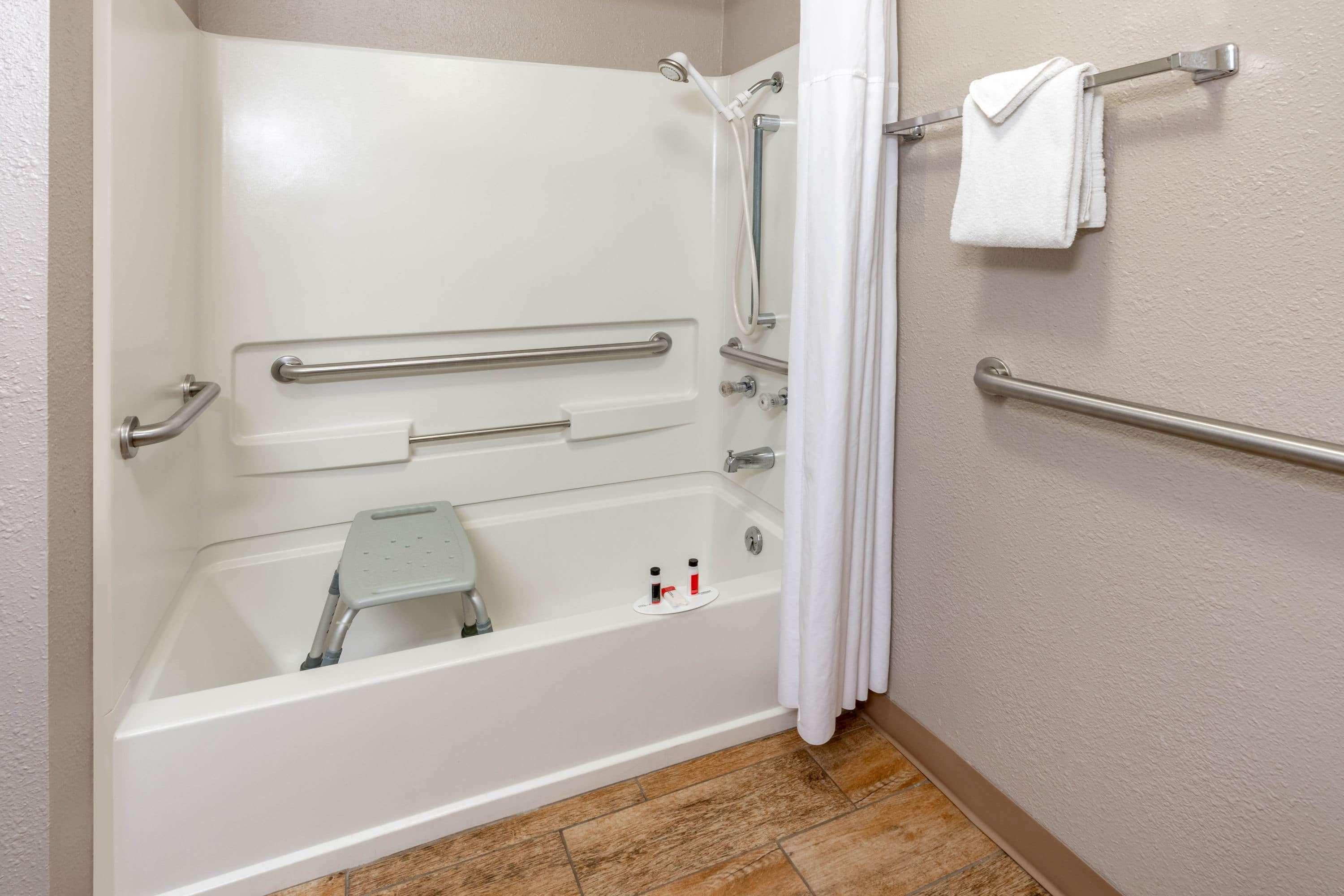 Super 8 By Wyndham Cortez/mesa Area 2*